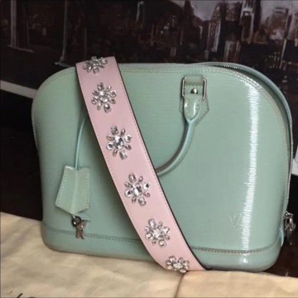 Michael Kors Handbags - New $150 Michael kors Crossbody Strap